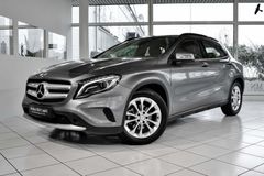 Mercedes-Benz GLA 200 *Style* Bi-Xenon* Navi* Totwinkel*