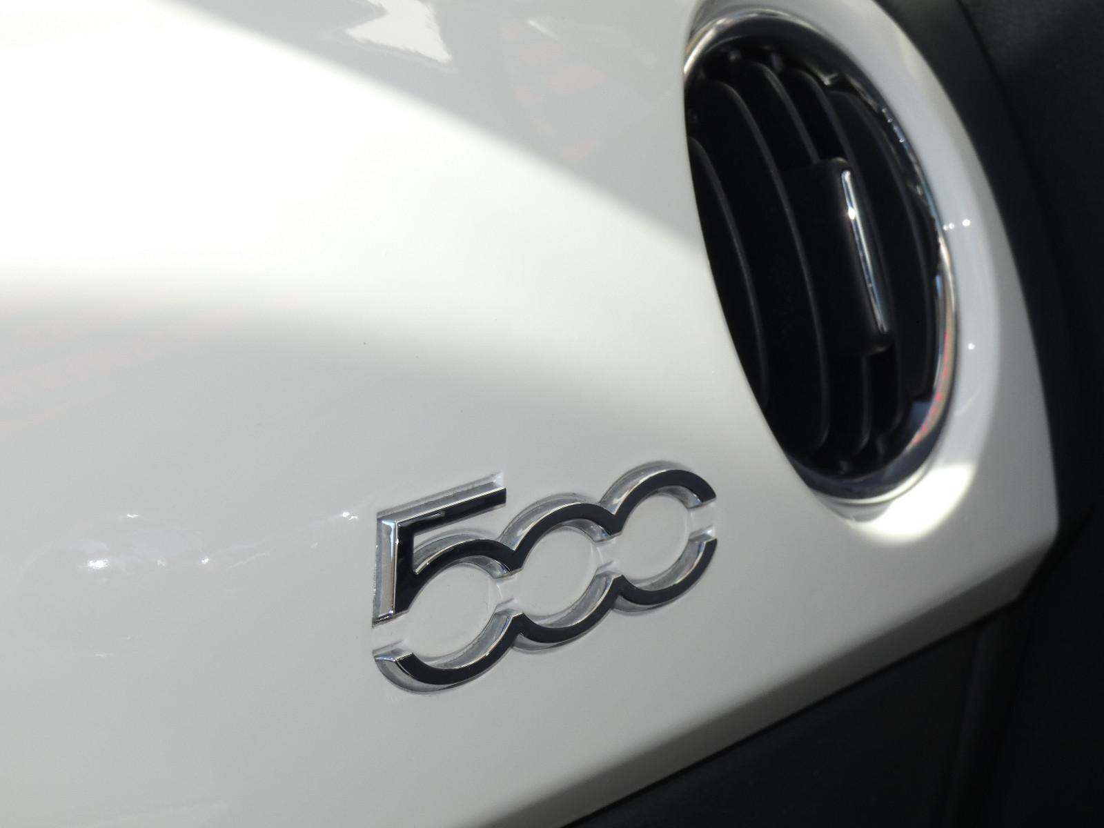 Fiat 500 Anniversario Glas-Schiebedach LED NAVI PDC