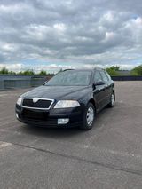 Skoda Octavia 1.9 TDI Automatik - Skoda Octavia mit Diesel-Antrieb: Kombi, Automatik, 1.9