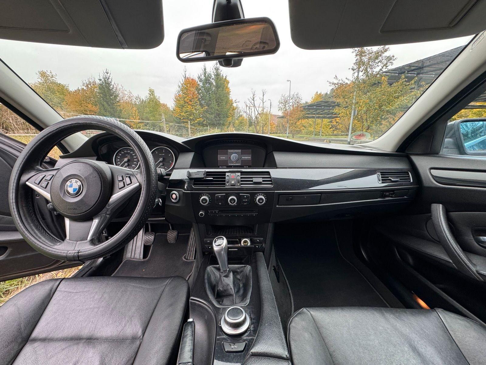 BMW 525