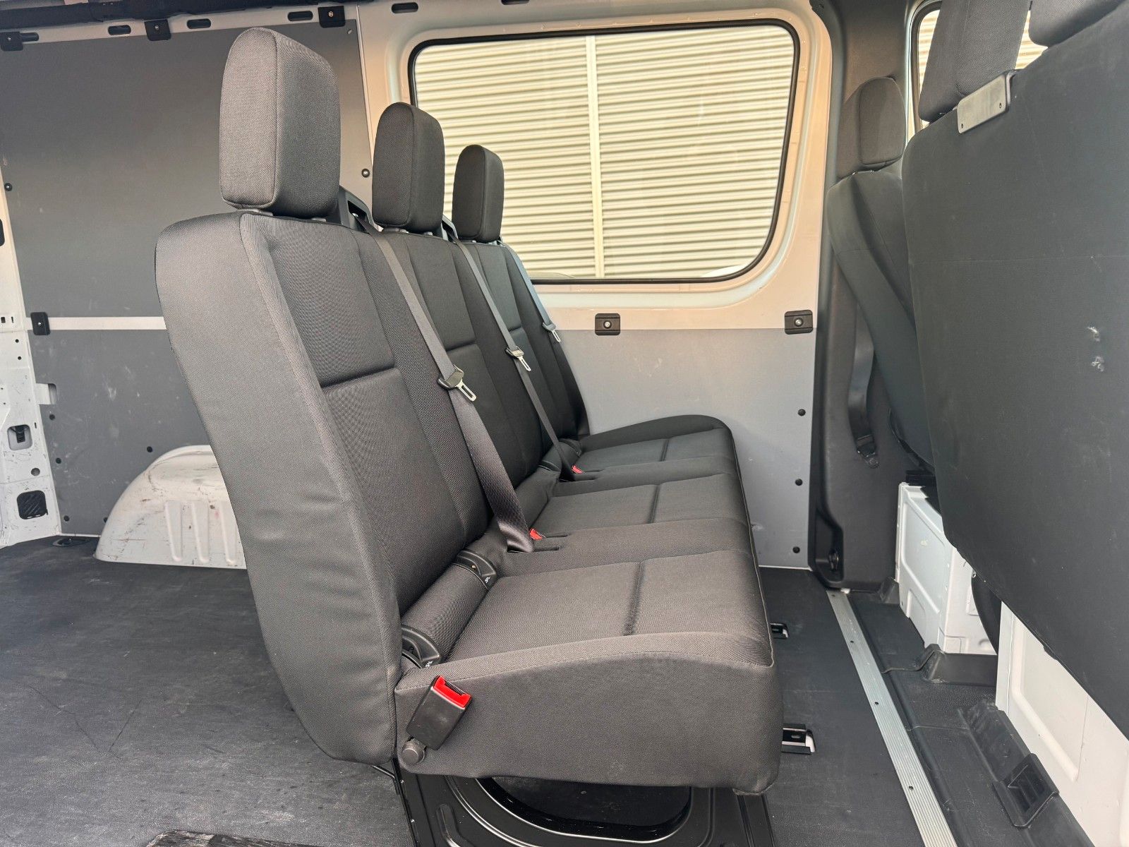 Fahrzeugabbildung Mercedes-Benz Sprinter 315 CDI Kompakt Flachdach Mixto/DoKa
