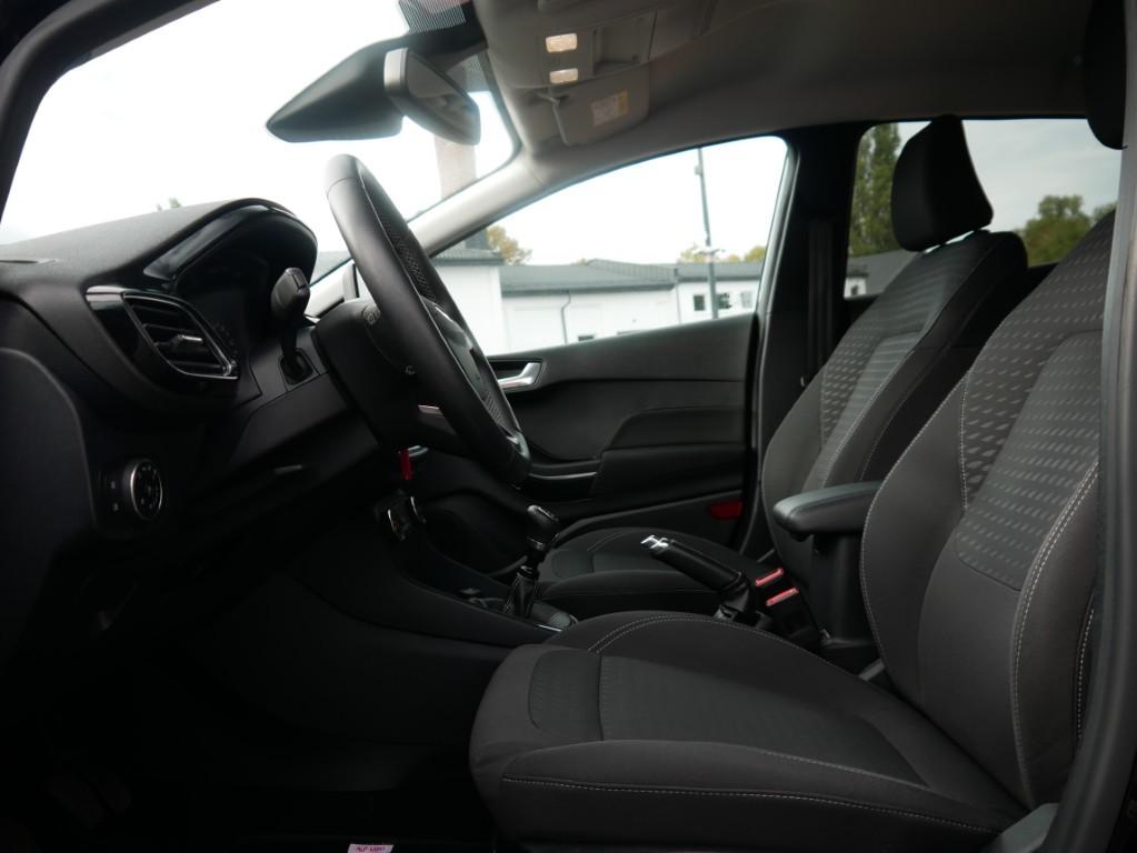 Ford Fiesta 1.0 Titanium LED Android Apple Tempomat