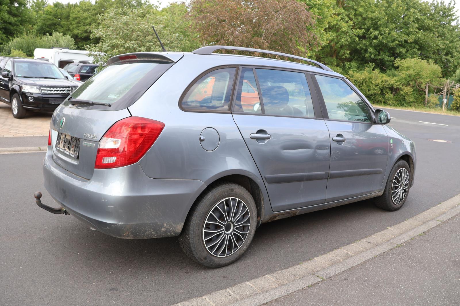 Skoda Fabia 2012 — photo 5