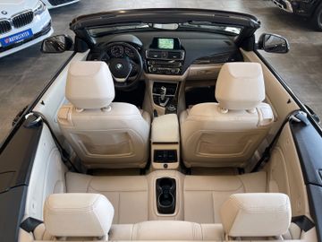 BMW 218 d Cabrio Sport Line *AHK*SHZ*Klima*Navi*