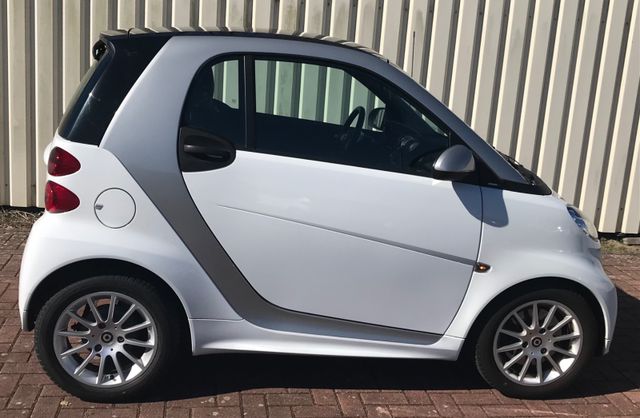 Smart ForTwo Micro Hybrid Drive Passion*Panorama*Klima