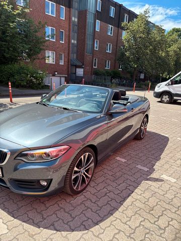 BMW BMW 220i Cabriolet