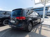 Volkswagen Touran 1.5 TSI Comfortline PANO 7-SITZER LED ACC - gebrauchte Vans