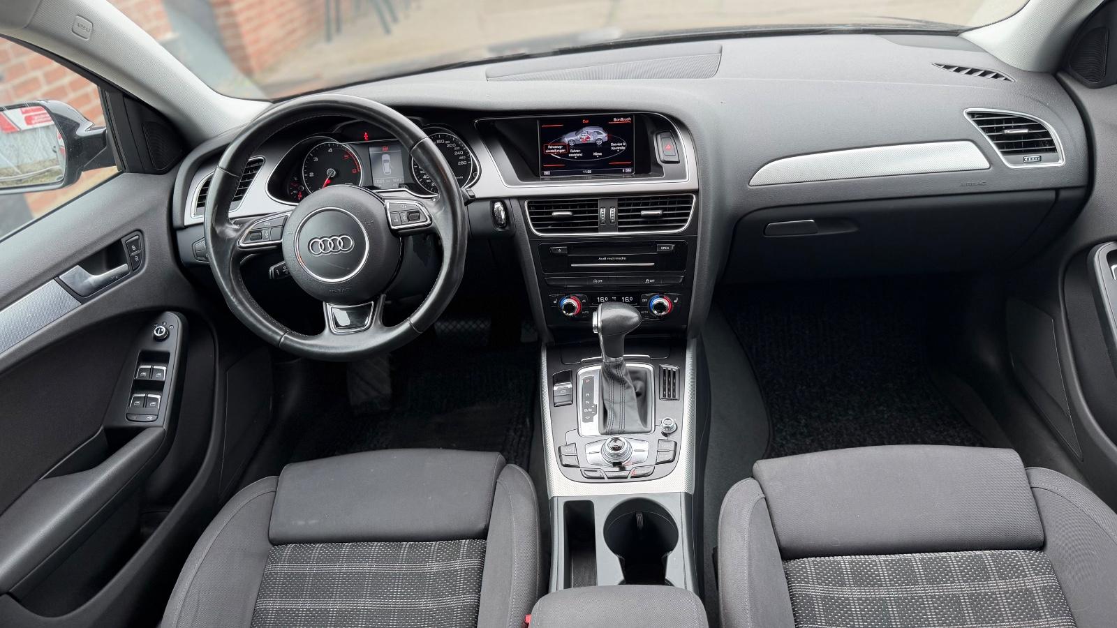 Audi A4 2013 — photo 11