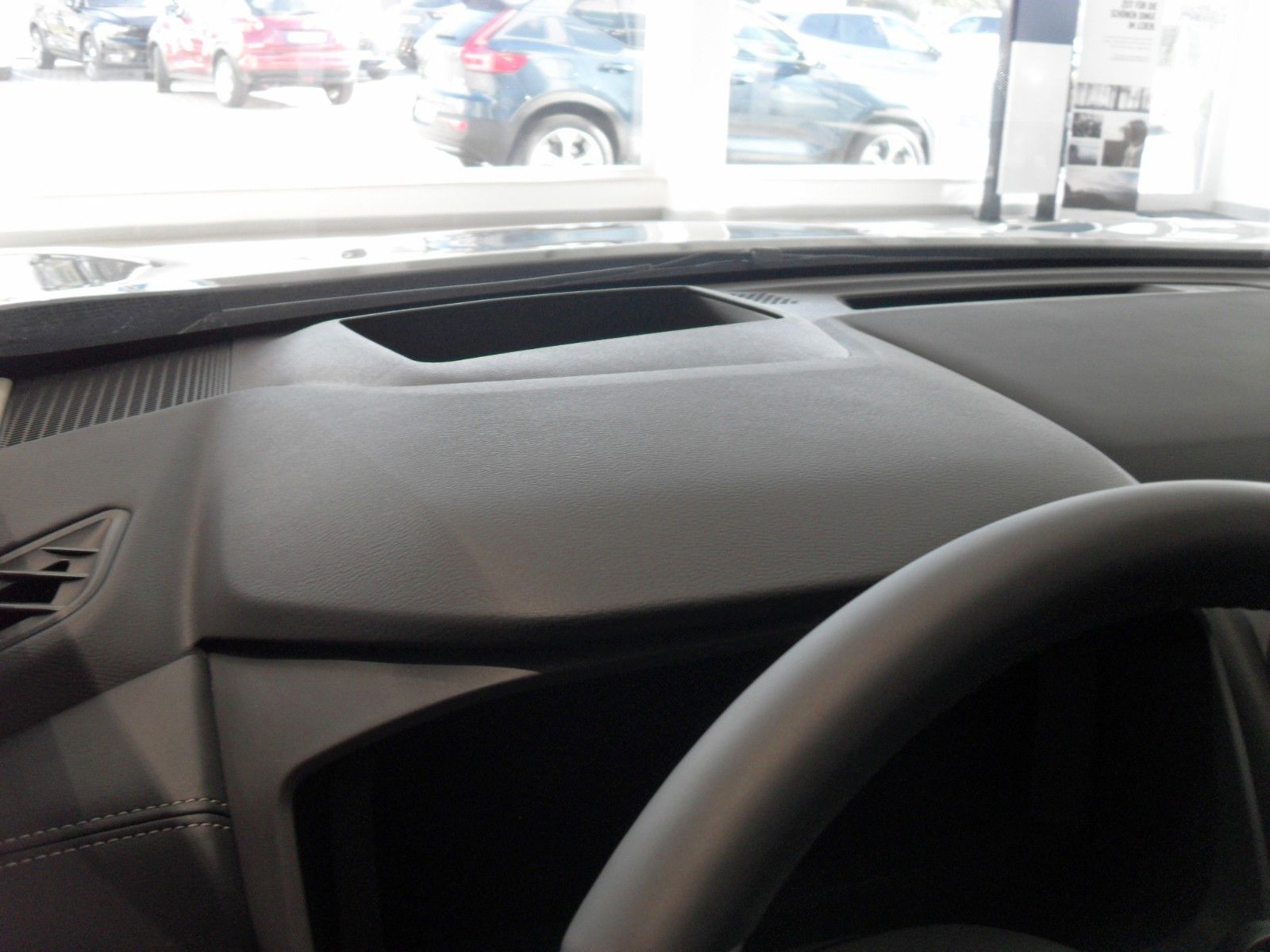 Fahrzeugabbildung Nissan X-Trail e-Power e-4orce Tekna | Head-up