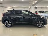 Toyota C-HR Hybrid Team D / 8-fach - gebrauchte Toyota C-HR aus dem Jahr 2021