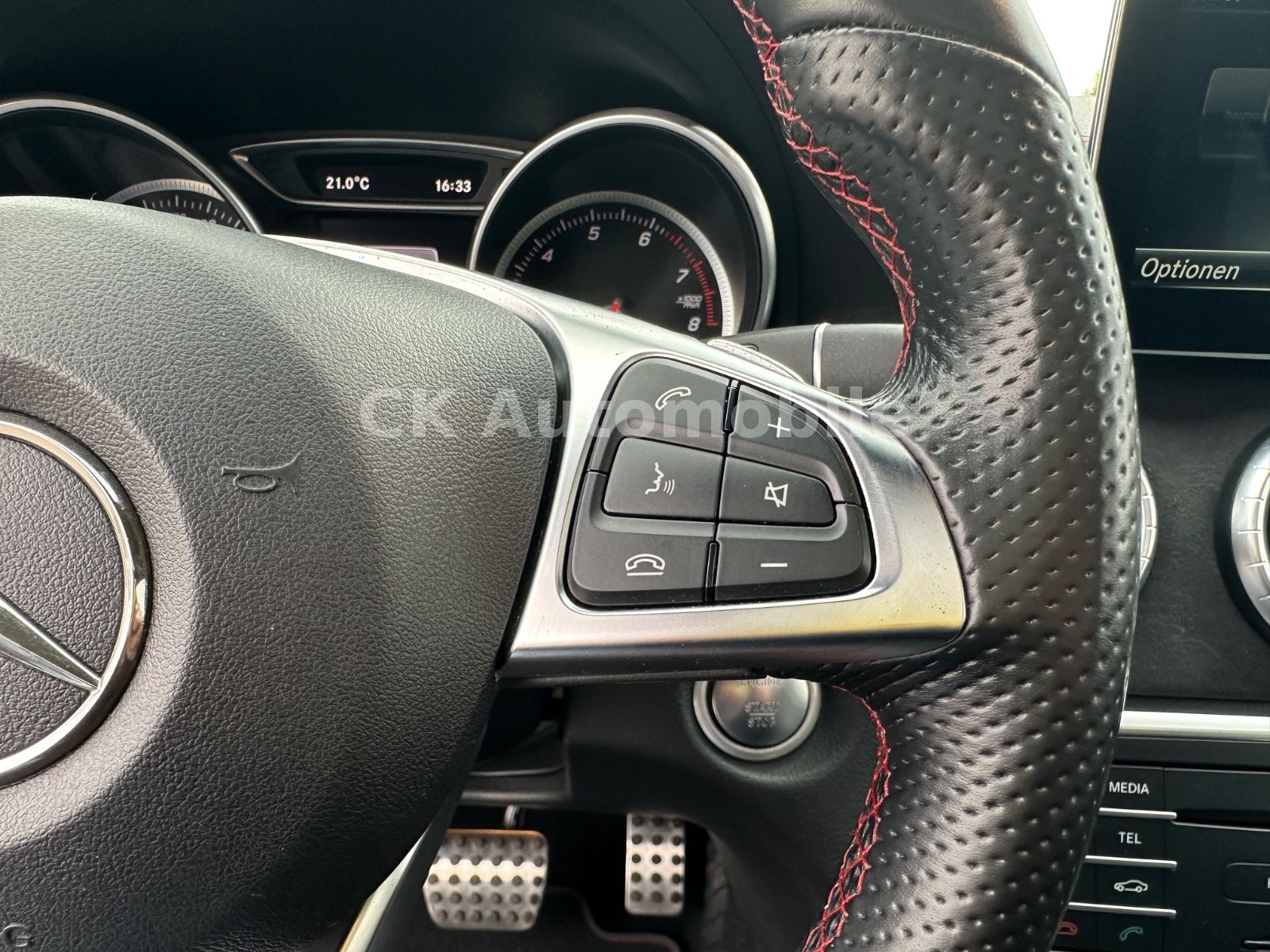 Fahrzeugabbildung Mercedes-Benz CLA 200 Shooting Brake AMG-Line/Night-Paket/LED