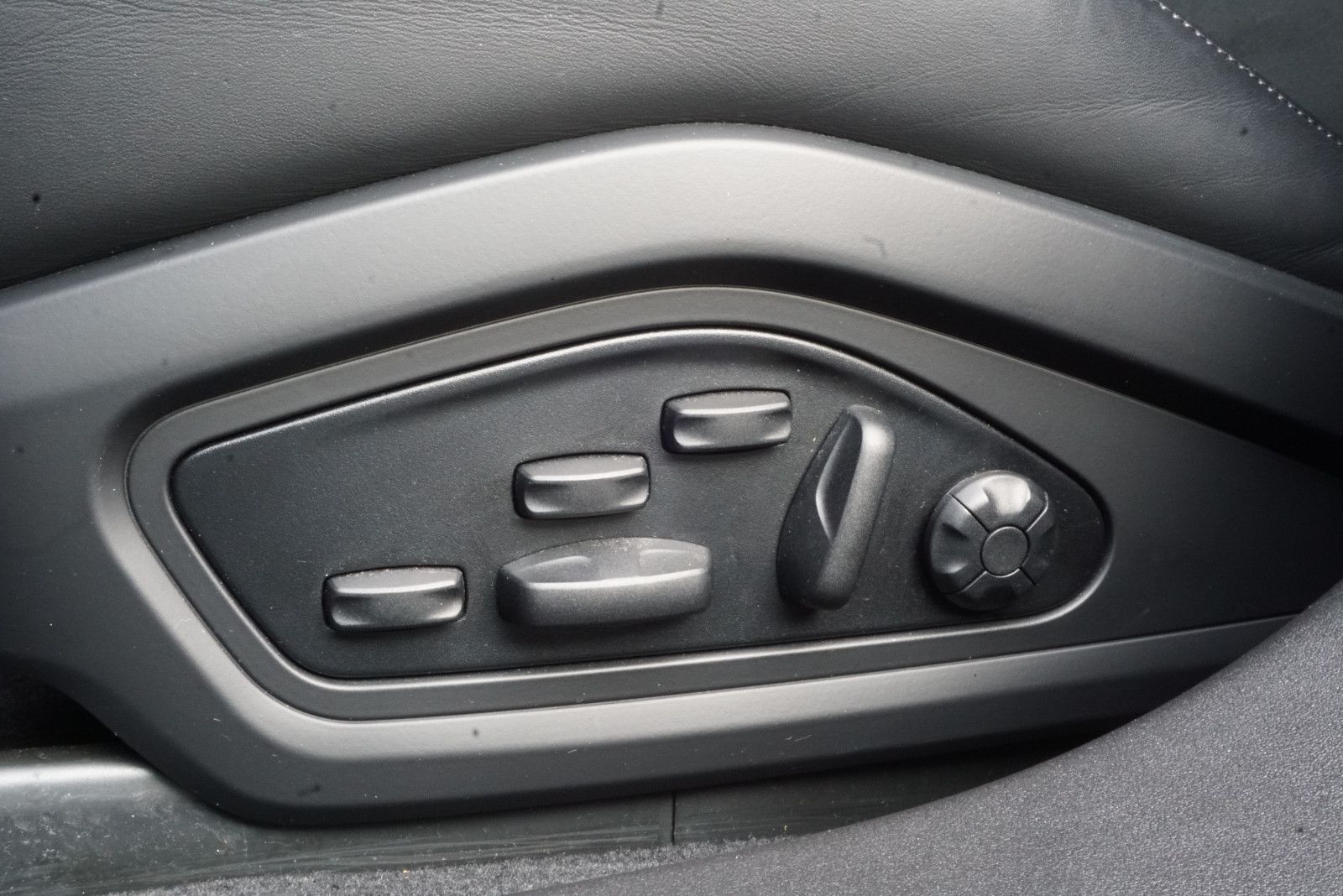 Porsche Taycan - Bild 30