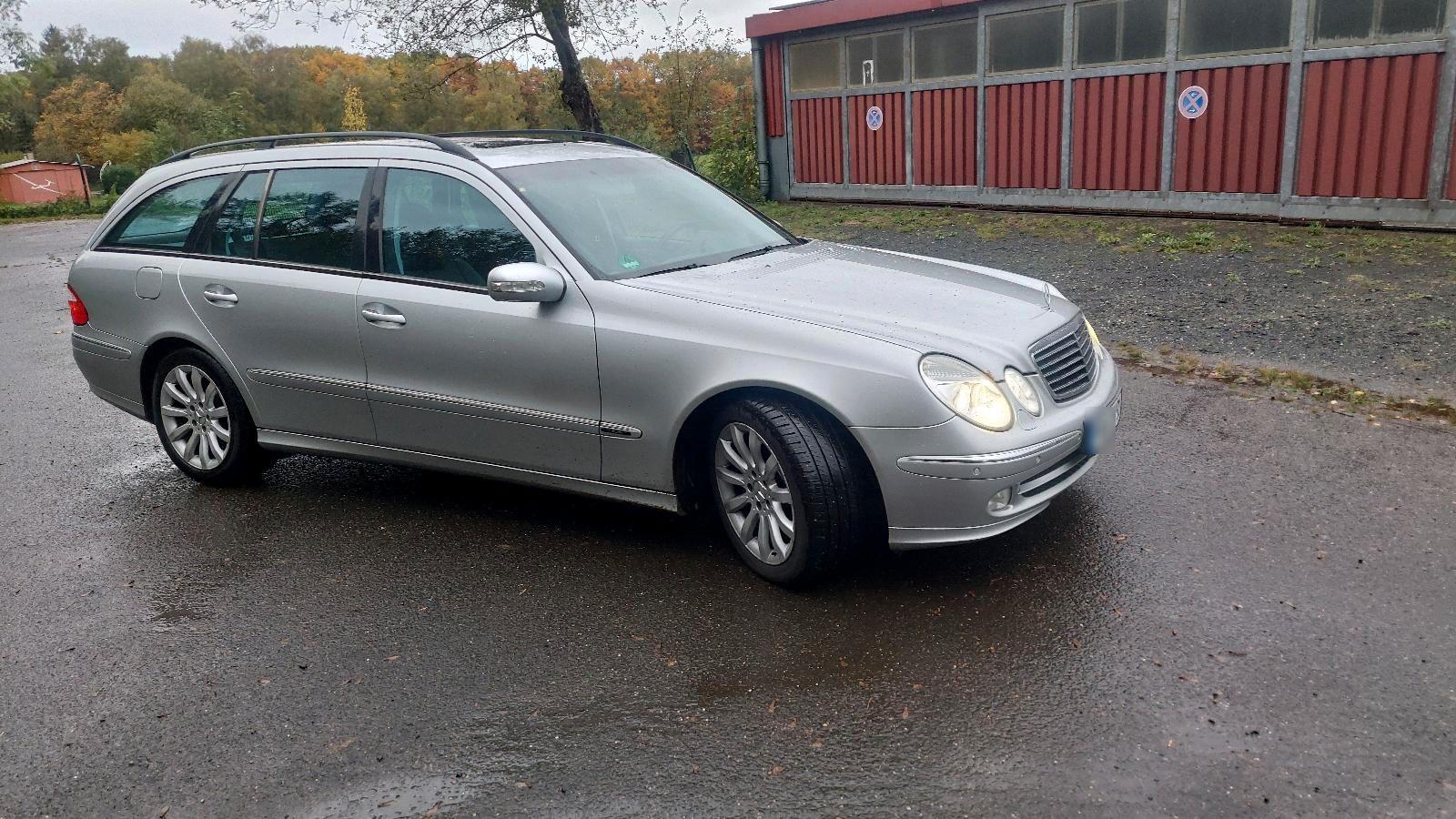 Mercedes-Benz E320 2004 — engine 224 HP (165kW)