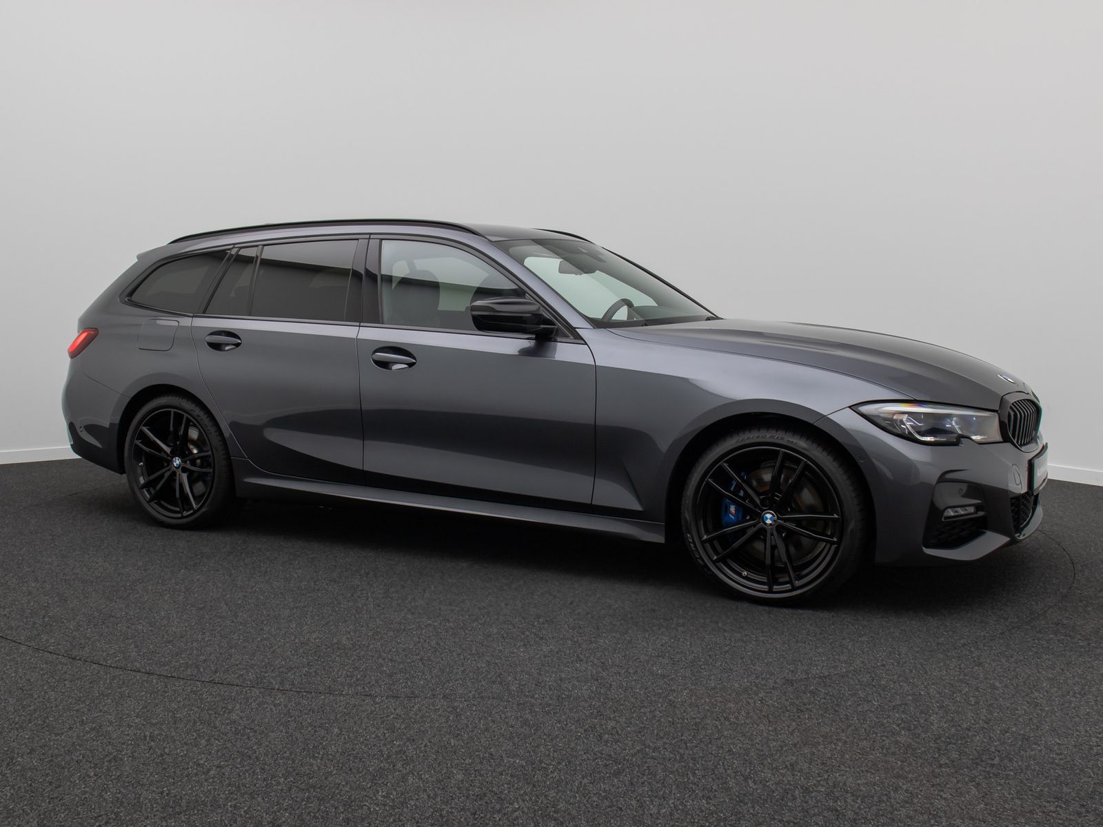 Fahrzeugabbildung BMW 330e M Sport Kamera Laser HUD DAB H/K AHK 19Zoll