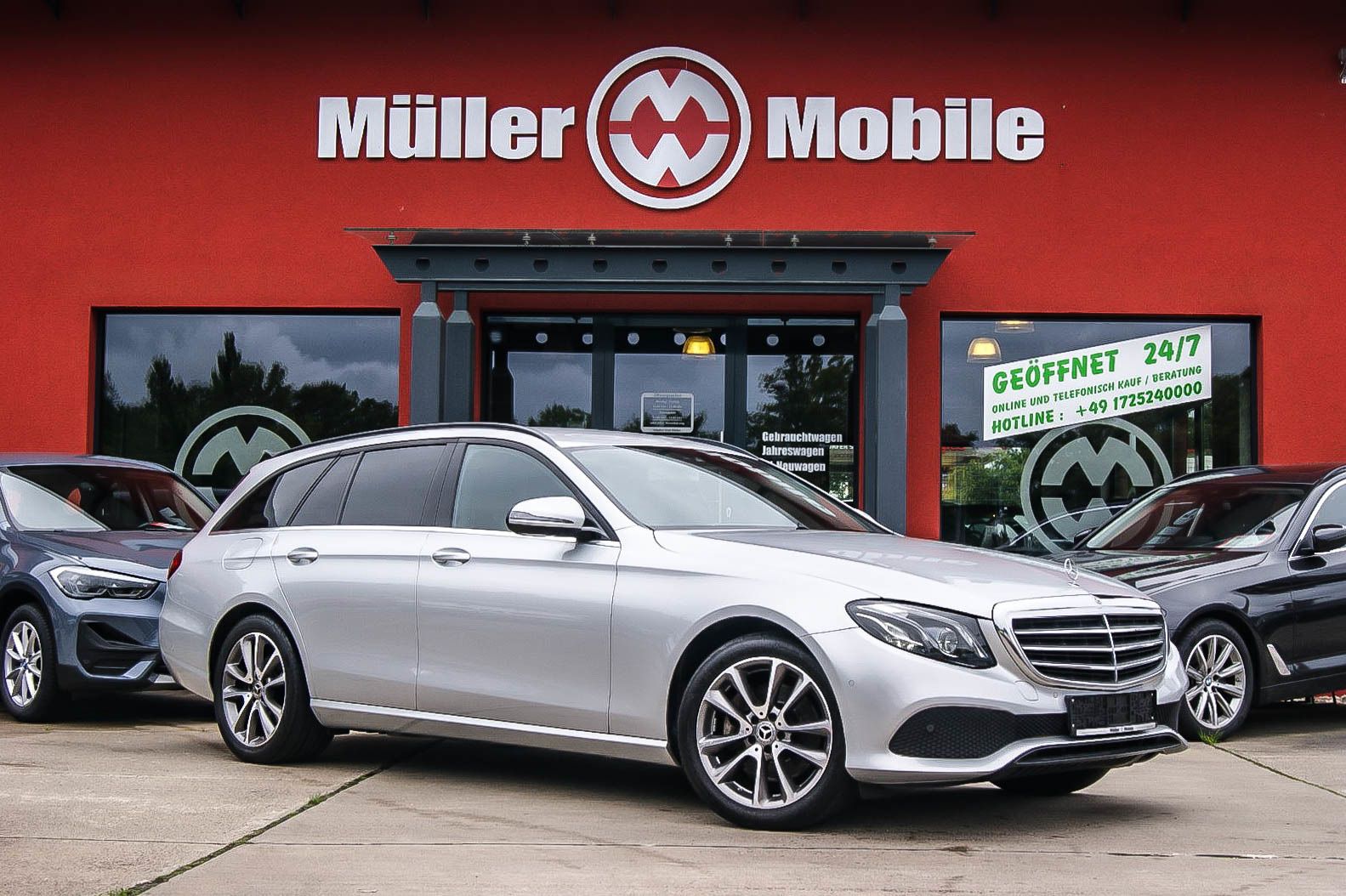Fahrzeugabbildung Mercedes-Benz E 200 T-Modell 7-SITZER STANDHEIZUNG MULTI-BEAM