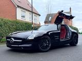 Mercedes-Benz SLS AMG 6.2 V8 BLACK/RED 24TKM