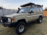 Toyota Land Cruiser HZJ78L - Toyota Land Cruiser: Hzj 78