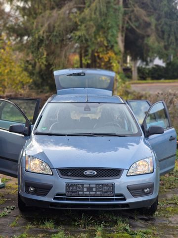 Ford Focus 1,8 Connection Connection