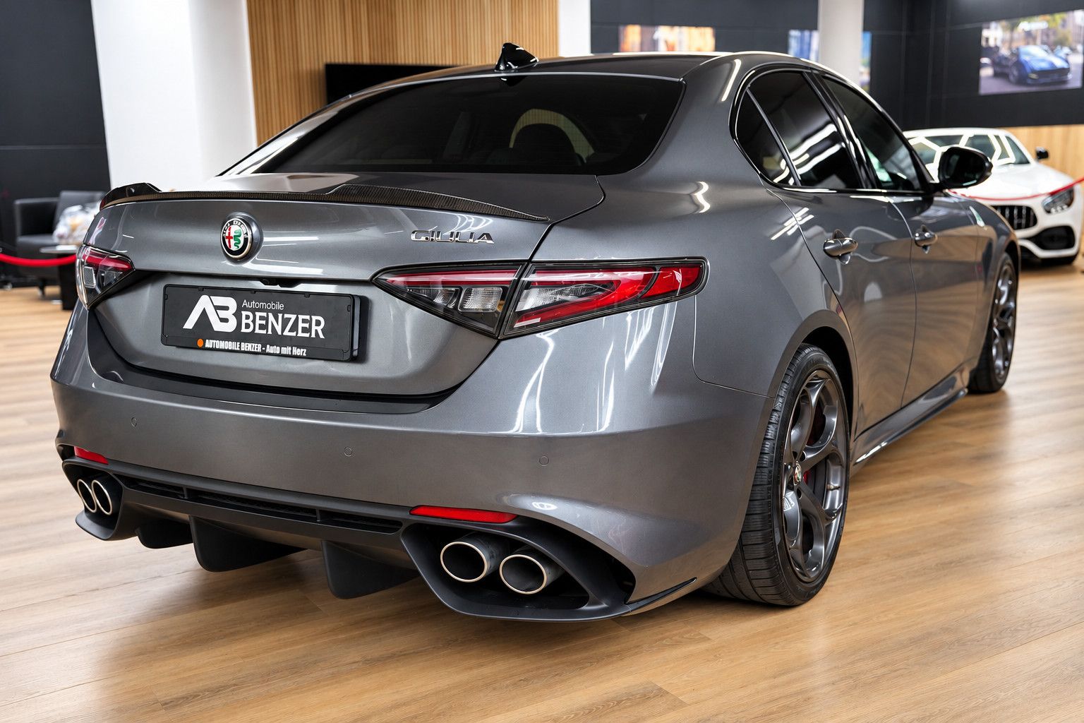 Fahrzeugabbildung Alfa Romeo Giulia Quadrifoglio *HarmanKardon*Kamera*Memory