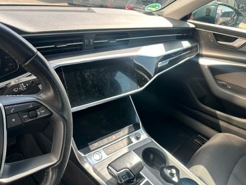 Audi A6 - 8