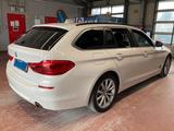 BMW 520 5er 520d Touring xDrive LED*RFK*STANDHEIZUNG - BMW: Weiß, 5er