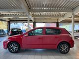 Opel Astra H Lim. Enjoy - Opel Astra aus 2005: H