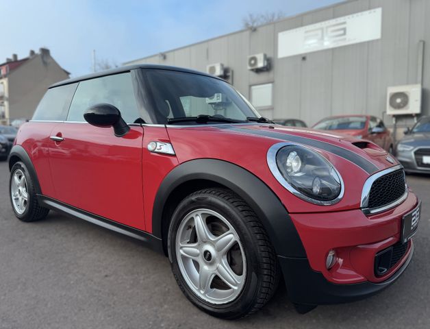 MINI Cooper 2.0 SD *2. Hand/Navi/Pano/Leder/Bi-Xenon*