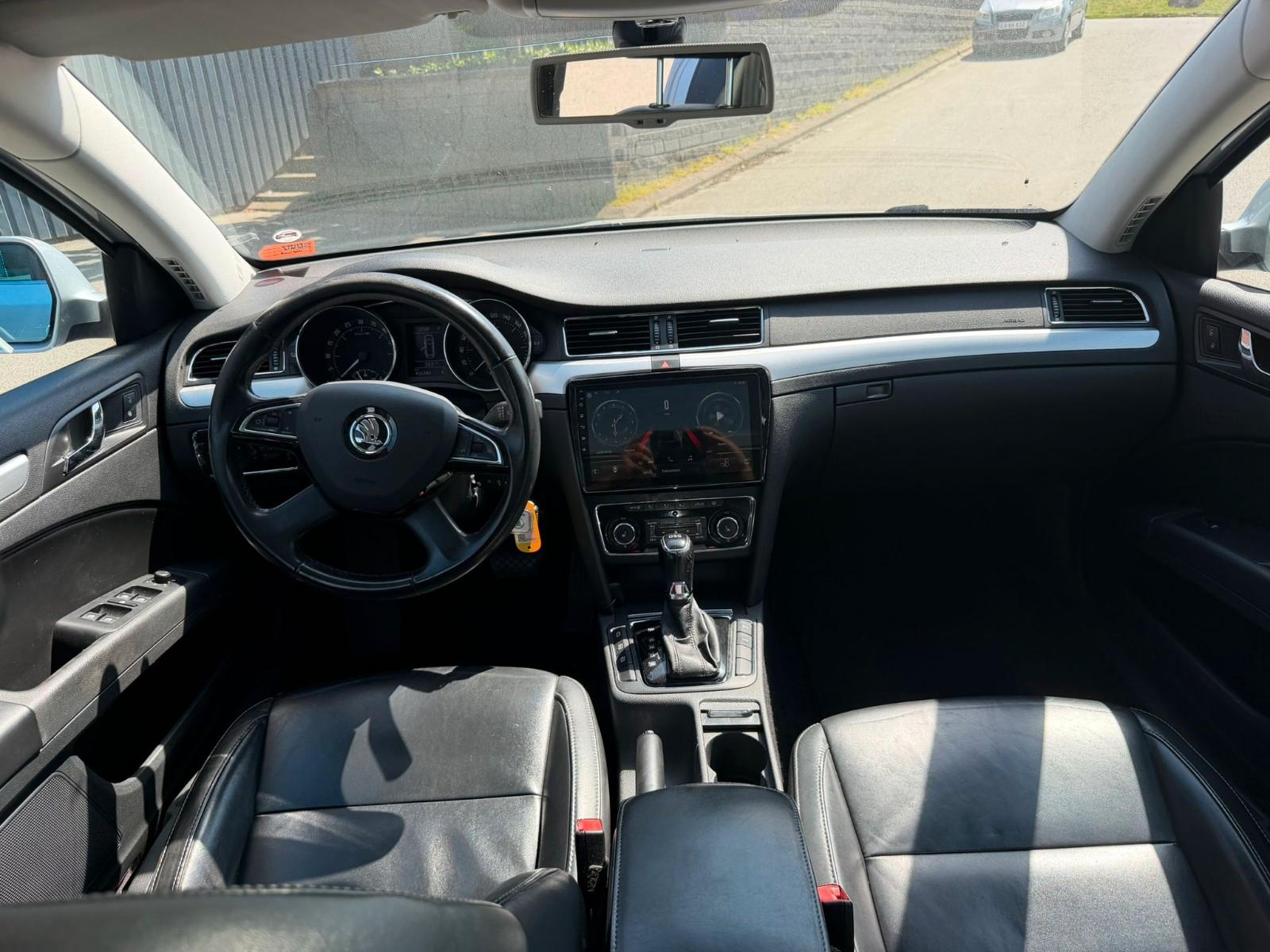 Skoda Superb 2014 — photo 10