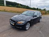 BMW 320d xDrive Touring Edition Exclusive Editio... - BMW 320 aus 2011: Kombi, 320d