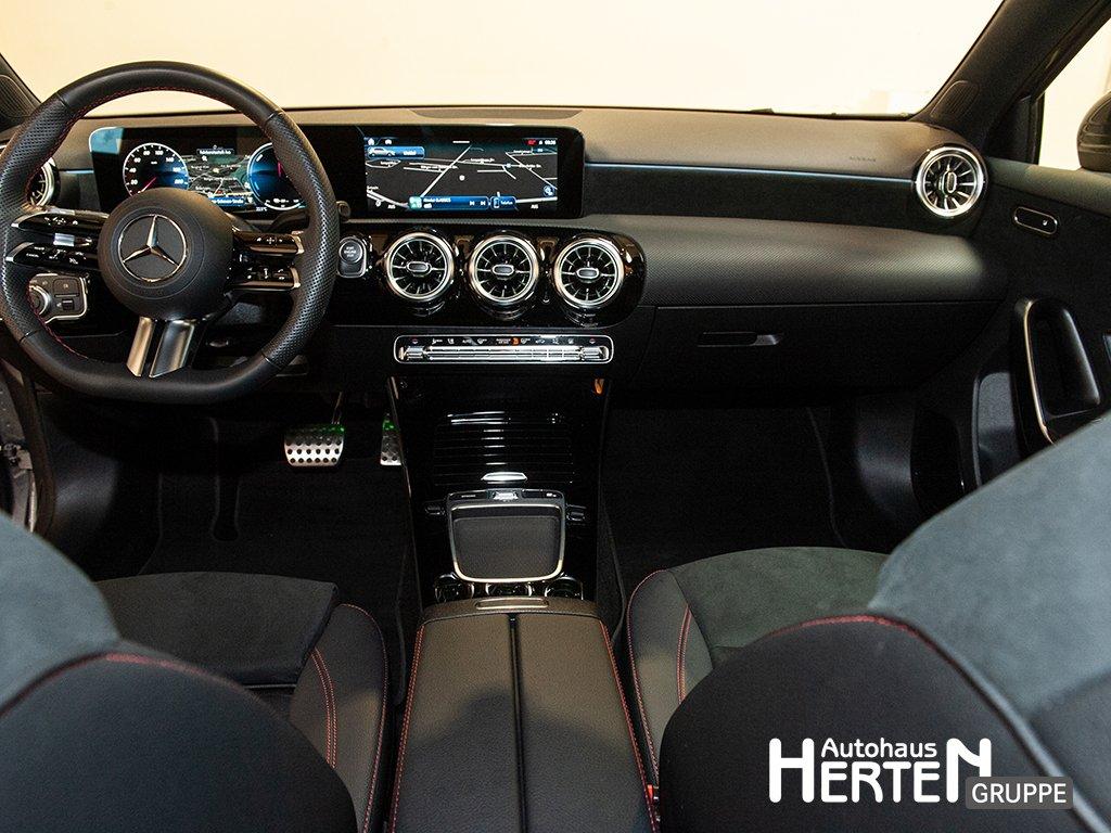 Mercedes-Benz A 250 e+AMG PREMIUM+KEYLESS+R-KAMERA+LED+AMBIENT