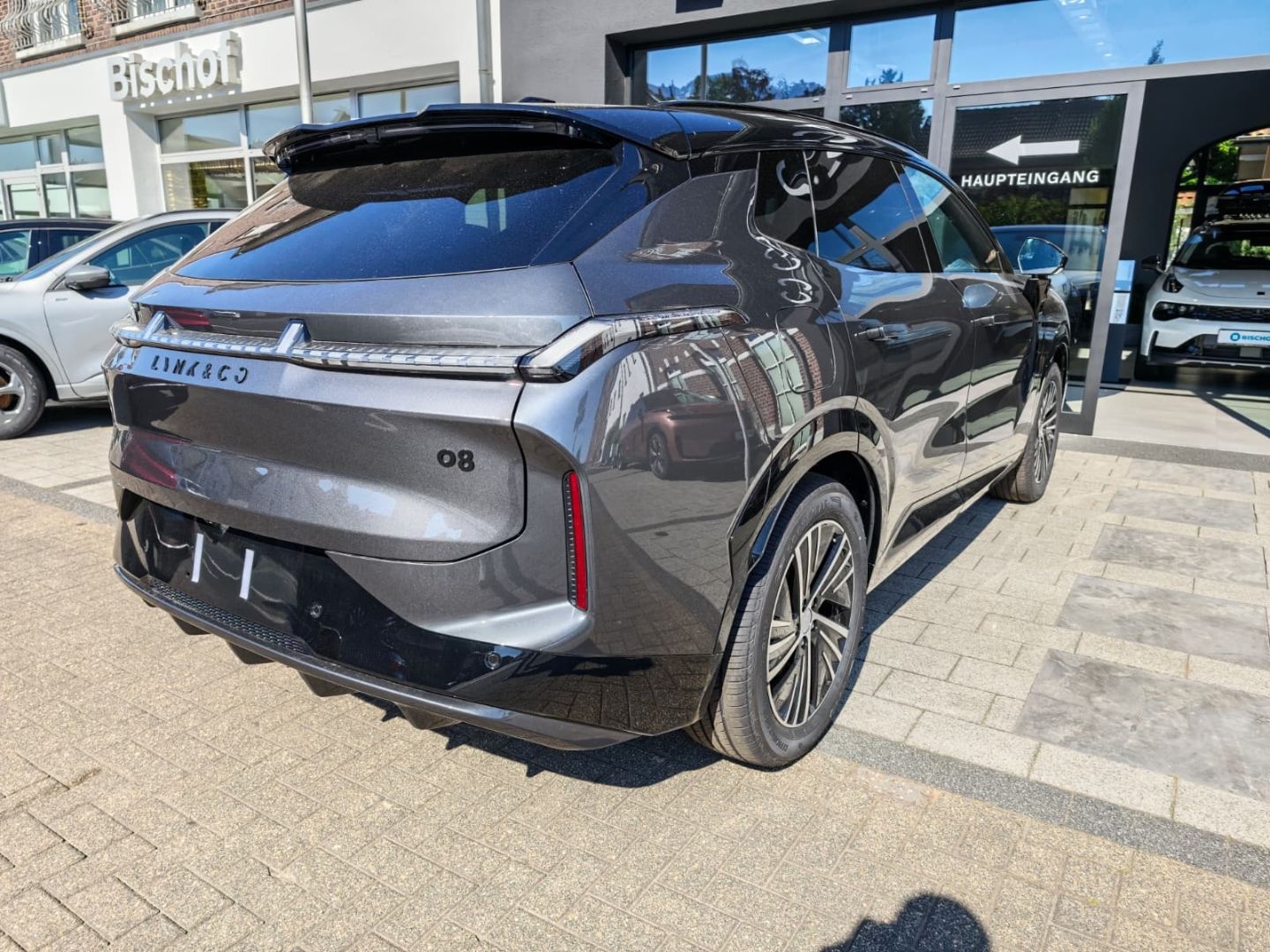 Lynk & Co 08
