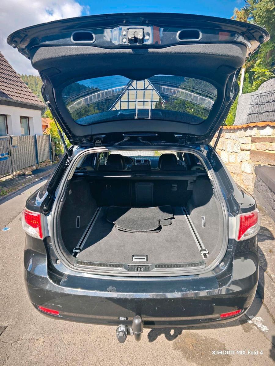 Toyota Avensis 2011 — photo 7