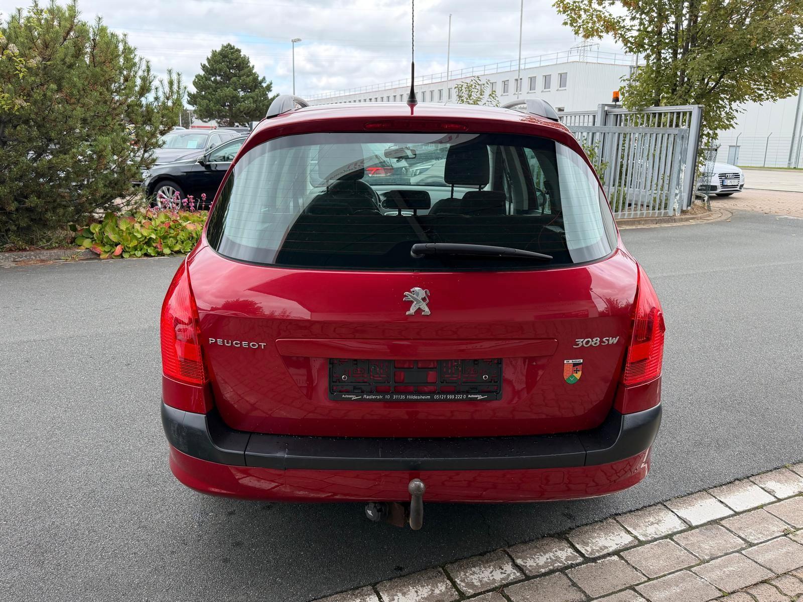 Peugeot 308 2012 — photo 7