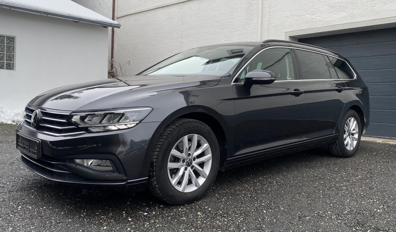 Volkswagen Passat Variant 1.5 DSG Business Navi LED ACC