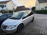 Chrysler Voyager Family 2.5 CRD Family - Chrysler Voyager: Van