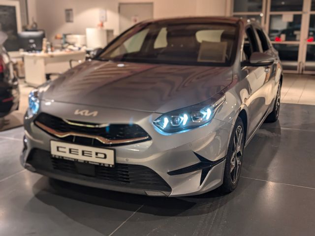 Kia Ceed 1.5 DCT Spirit 160 PS LED/Memory/JBL/KD neu