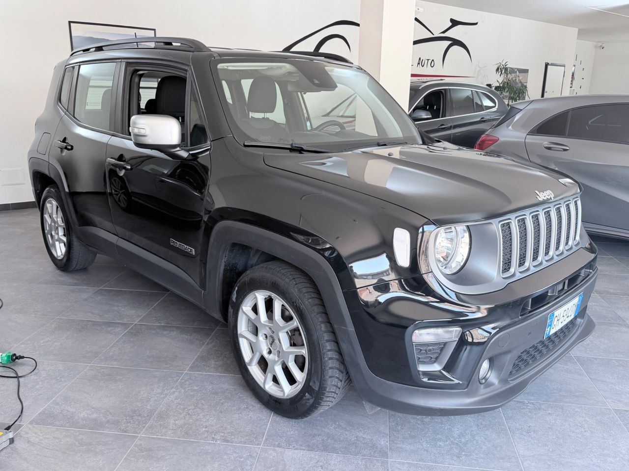 Jeep Renegade 1.6 Mjt 130 CV Limited imagem 2