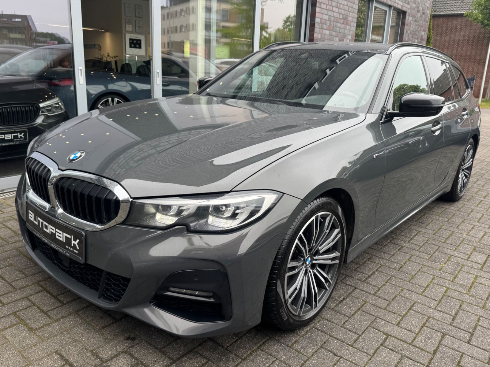 BMW 320d T M Sport DRAVITGRAU Shadow ACC AG+ 18"