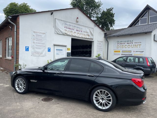 BMW 730 /730d/LEDER/NAVI/SHZ/AUTOMATIK/XENON/TÜV/BT/
