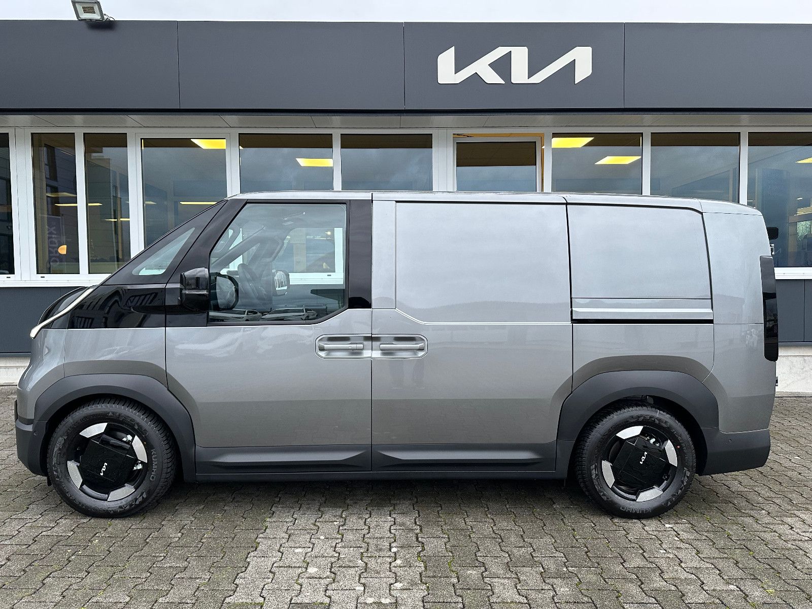 Fahrzeugabbildung Kia PV5 CARGO L2H1 4T 71,2 ELITE WP CT LM AW