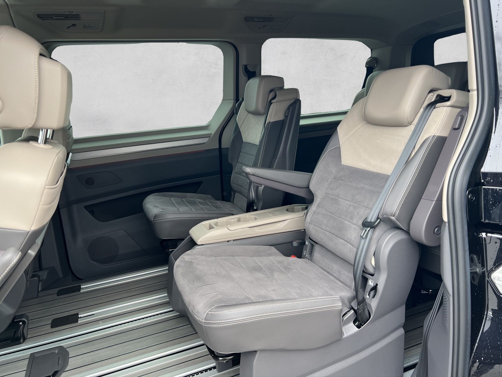 Multivan Style 1,5 l 130 kW eHybrid OPF 4MOTION