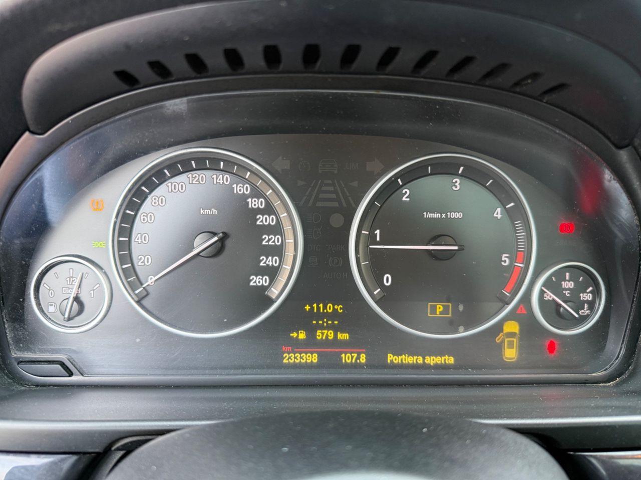 BMW 520 2011 — photo 12