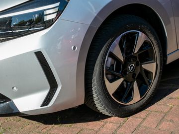 Opel Corsa F e Edition 360° Kamera Spurhalteassistent