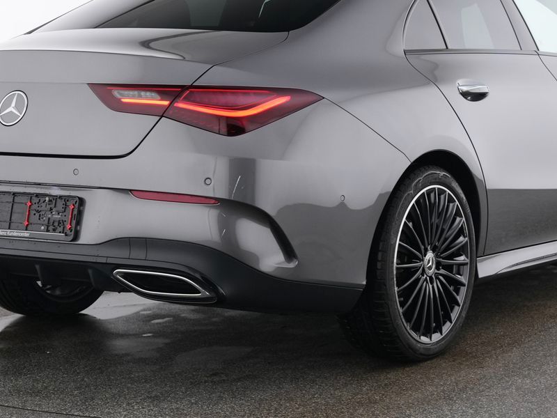 Fahrzeugabbildung Mercedes-Benz CLA 180 Coupé AMG Pano+Night+360°+Distr+Ambi+19'