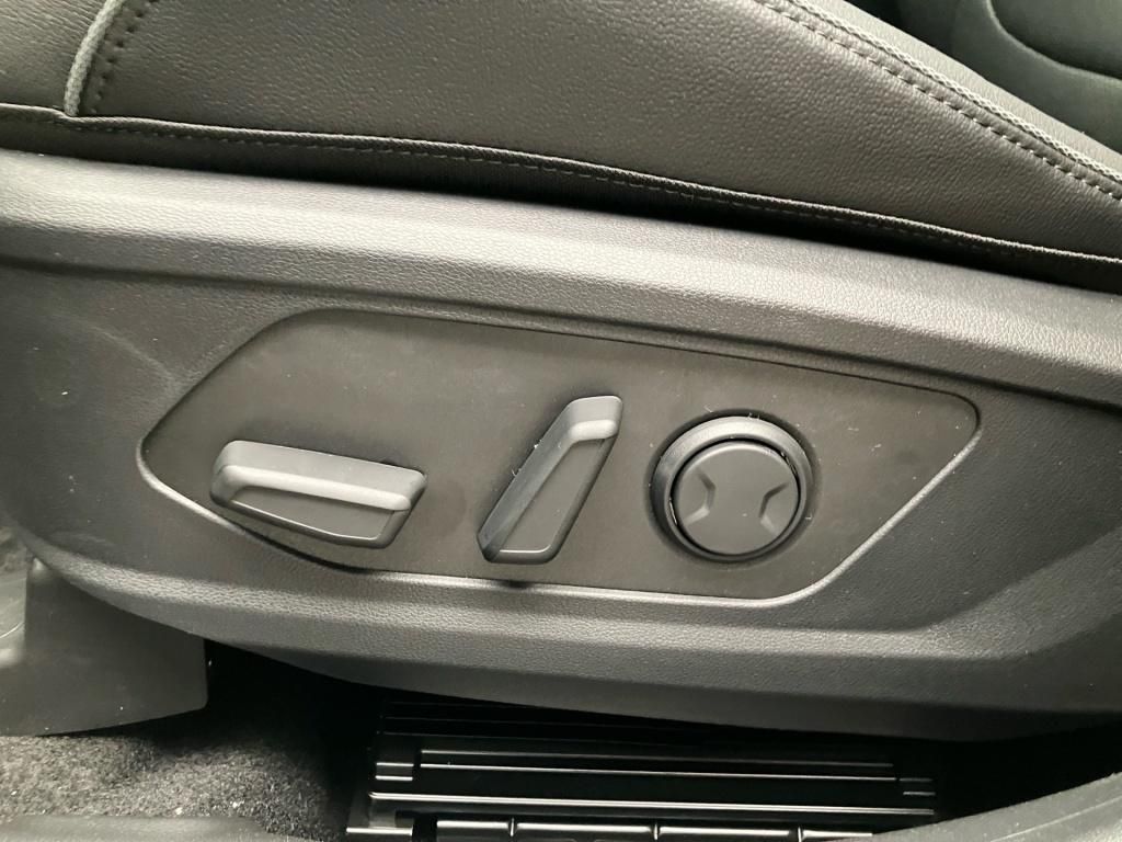 Fahrzeugabbildung Hyundai TUCSON PHEV 1.6 T-GDi 2WD 6-AT Prime 360 4xSHZ