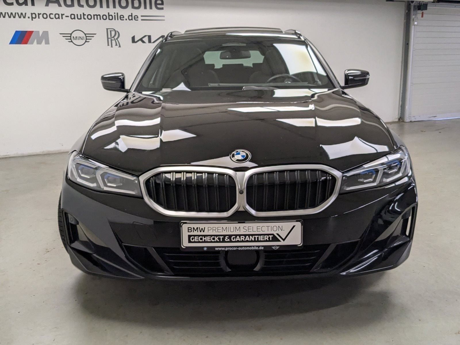 BMW 320d Touring Pano DA Prof PA H K HuD 18'' AdapL foto 3