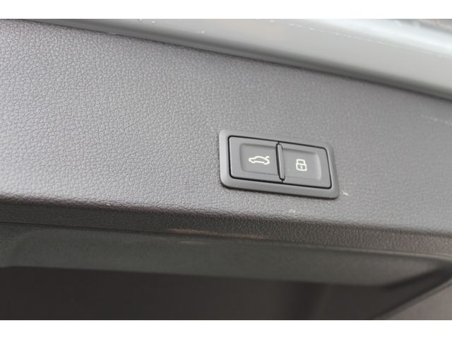 Q2 advanced 35 TFSI  Black*LED*Shzg*Keyless*1HD!