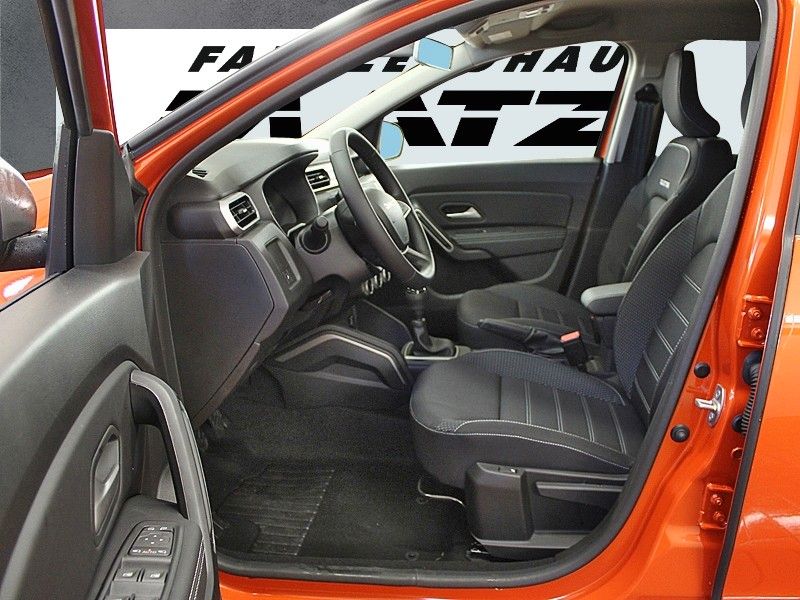 Fahrzeugabbildung Dacia Duster TCe130 Journey*Navi*Sitzhzg**Modell 2023