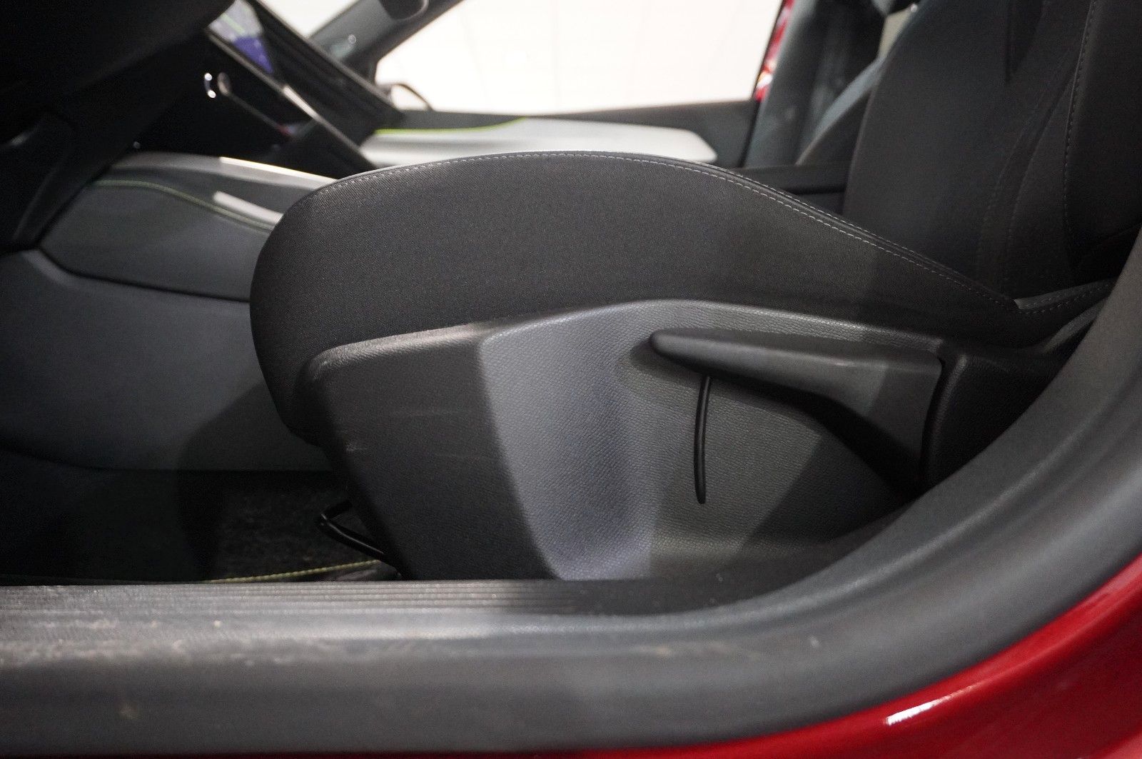 Fahrzeugabbildung Peugeot 308 SW 1.5D GT SPORT NAVI/LED/KAMERA/VIRT./DAB+