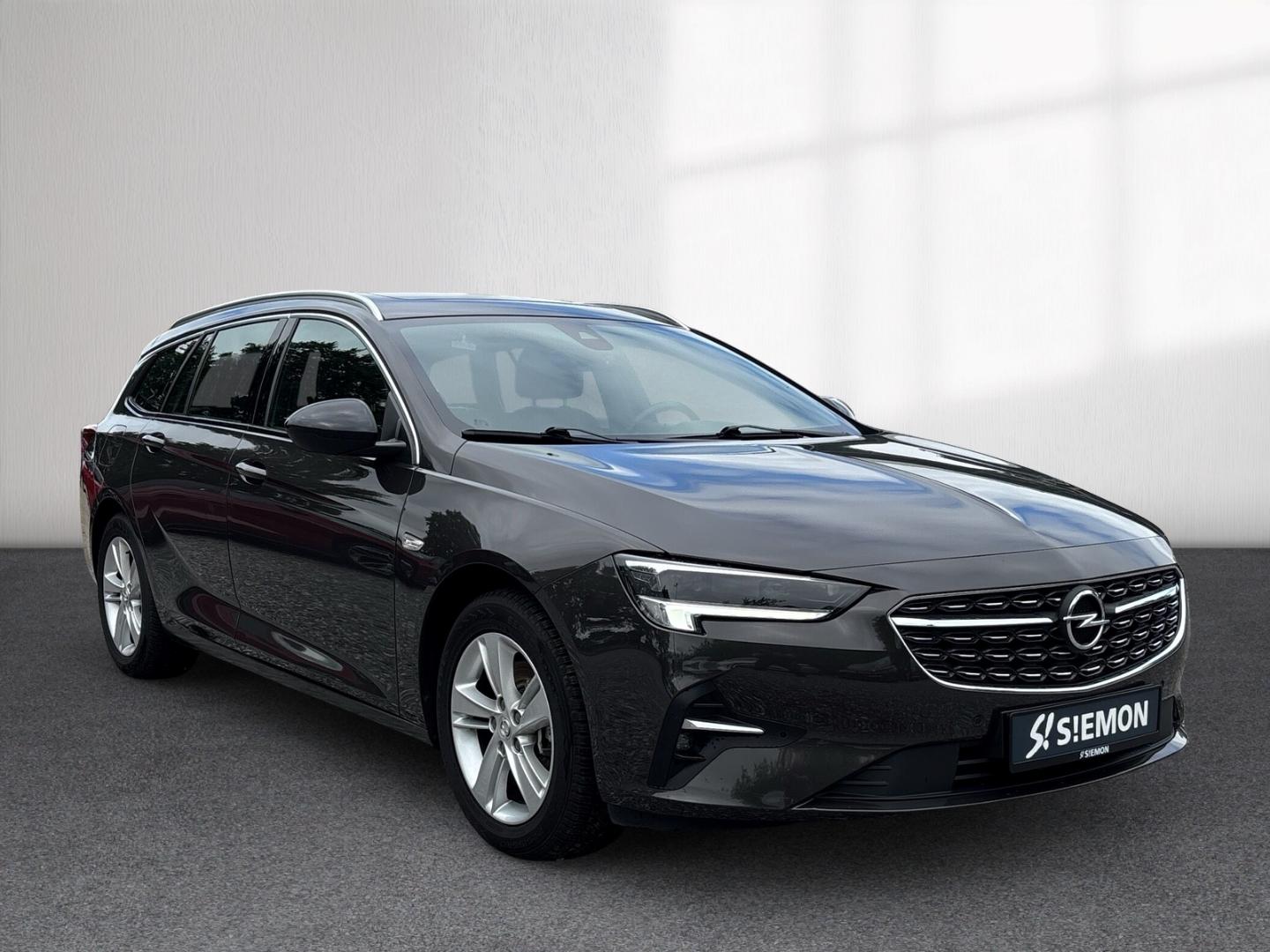 Opel Insignia B Sports Tourer Elegance 2.0 D AHK Pano